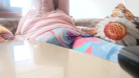 Snapshot of pamid215 chatting on 03-29-26, 07:30 angel hris online show from 03-29-26, 07:30