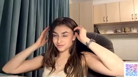 Lia online show from 06-21-26, 05:48