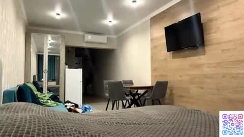 Lia online show from 06-28-26, 06:58