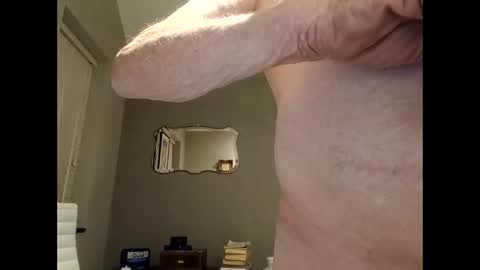 Snapshot of panda320 chatting on 05-08-26, 10:37 panda320 online show from 05-08-26, 10:37
