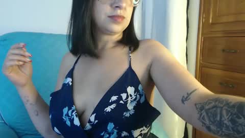 Snapshot of pandoragirlxxx chatting on 01-20-25, 03:37 Carolinesworldx online show from 01-20-25, 03:37