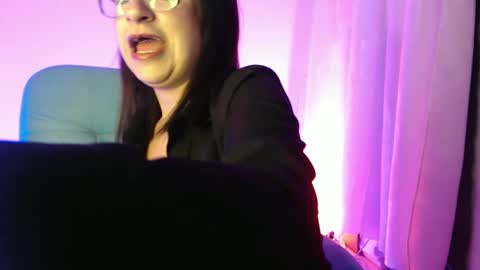 Snapshot of pandoragirlxxx chatting on 02-27-25, 02:21 Carolinesworldx online show from 02-27-25, 02:21