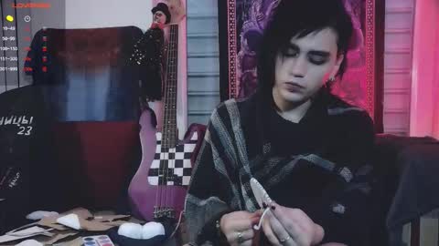 In bio online show from 10-17-25, 05:54