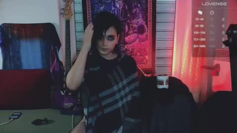 In bio online show from 11-18-25, 08:19