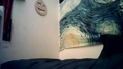 Snapshot of pantslesstraveler_plt chatting on 12-16-24, 05:49 PantsLessTraveler online show from 12-16-24, 05:49