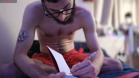 Snapshot of pantslesstraveler_plt chatting on 12-24-24, 01:50 PantsLessTraveler online show from 12-24-24, 01:50