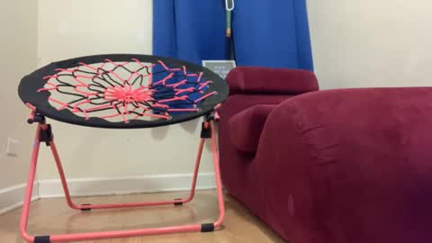 Snapshot of pantslesstraveler_plt chatting on 02-13-25, 12:00 PantsLessTraveler online show from 02-13-25, 12:00