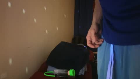 Snapshot of pantslesstraveler_plt chatting on 02-25-25, 12:55 PantsLessTraveler online show from 02-25-25, 12:55