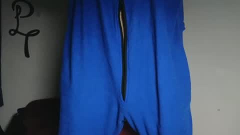 Snapshot of pantslesstraveler_plt chatting on 03-04-25, 12:44 PantsLessTraveler online show from 03-04-25, 12:44