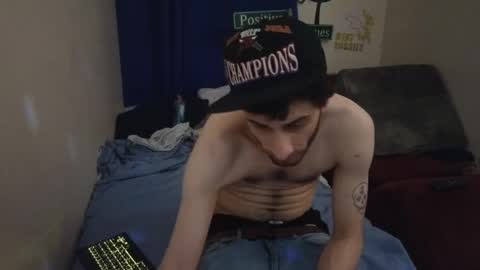 Snapshot of pantslesstraveler_plt chatting on 03-10-25, 07:21 PantsLessTraveler online show from 03-10-25, 07:21