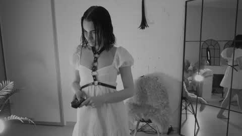 Kristina Kriss online show from 09-14-25, 03:33
