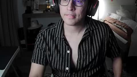 Snapshot of pantysoakher chatting on 02-05-25, 02:51 pantysoakher online show from 02-05-25, 02:51