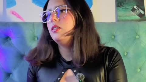 Paola Lyon online show from 05-04-26, 12:34