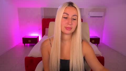 Lia online show from 06-14-26, 06:37