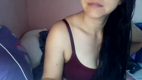 Snapshot of paolamz10 chatting on 06-20-26, 12:47 paolamz10 online show from 06-20-26, 12:47