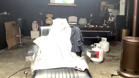 Snapshot of papi_krizz chatting on 02-28-25, 03:04 papi_krizz online show from 02-28-25, 03:04