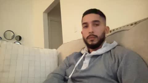 papicubano_guapo23cm online show from 12-31-24, 02:51