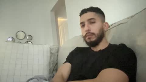 papicubano_guapo23cm online show from 01-02-25, 02:13