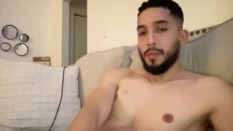 papicubano_guapo23cm online show from 02-05-25, 06:24