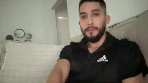 papicubano_guapo23cm online show from 02-17-25, 02:15