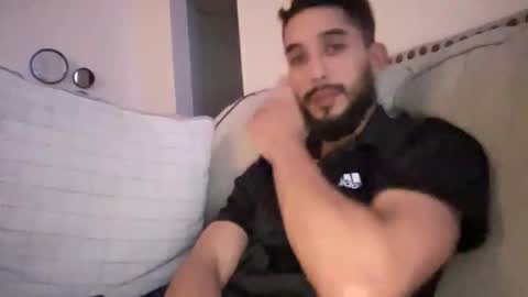 papicubano_guapo23cm online show from 10-18-25, 05:32