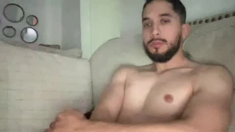 papicubano_guapo23cm online show from 04-13-26, 01:05