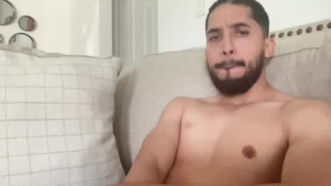 papicubano_guapo23cm online show from 04-25-26, 03:09