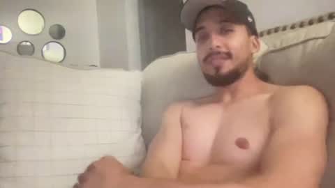 Snapshot of papicubano_guapo23cm chatting on 06-10-26, 06:34 papicubano_guapo23cm online show from 06-10-26, 06:34