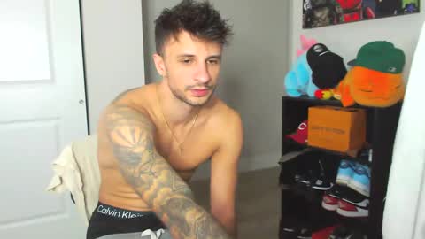 Snapshot of papijakey chatting on 09-17-25, 03:08 -- New Videos Down Below online show from 09-17-25, 03:08