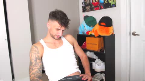 Snapshot of papijakey chatting on 10-03-25, 11:57 -- New Videos Down Below online show from 10-03-25, 11:57