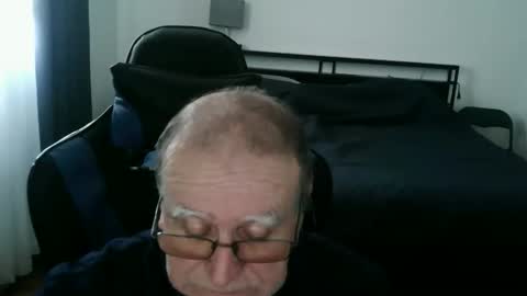 papilly online show from 03-18-26, 02:31