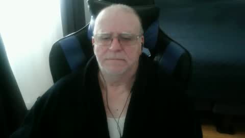 papilly online show from 04-11-26, 12:20