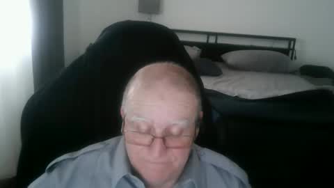 papilly online show from 04-16-26, 02:40