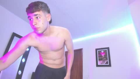 Snapshot of papinoha chatting on 10-21-25, 02:45 Noha online show from 10-21-25, 02:45