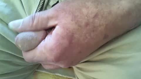 Snapshot of pappa_smurf_ chatting on 12-20-25, 08:49 Shmoo online show from 12-20-25, 08:49