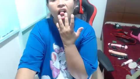 Snapshot of pareja_explosivasexx chatting on 11-08-25, 05:40 Luna online show from 11-08-25, 05:40