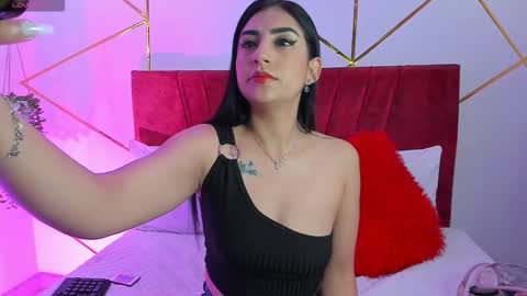 Snapshot of paris_evans_01 chatting on 10-01-25, 12:44 paris_evans_01 online show from 10-01-25, 12:44