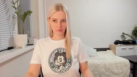 Sasha online show from 02-28-25, 01:25