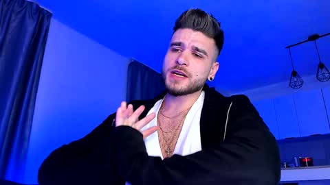 Snapshot of paris_lock chatting on 01-06-25, 05:38 Paris online show from 01-06-25, 05:38