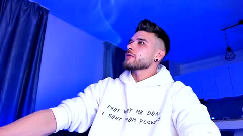 Snapshot of paris_lock chatting on 01-25-25, 10:50 Paris online show from 01-25-25, 10:50