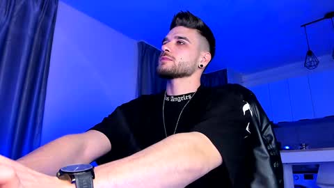 Snapshot of paris_lock chatting on 01-30-25, 06:43 Paris online show from 01-30-25, 06:43