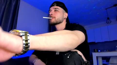 Snapshot of paris_lock chatting on 02-05-25, 03:45 Paris online show from 02-05-25, 03:45