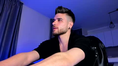 Snapshot of paris_lock chatting on 02-12-25, 03:51 Paris online show from 02-12-25, 03:51