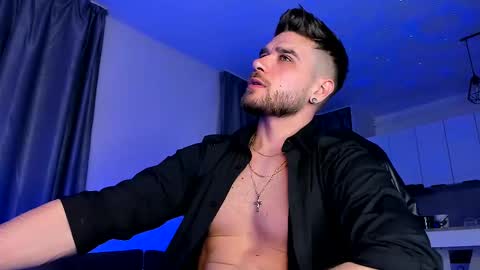 Snapshot of paris_lock chatting on 03-09-25, 09:57 Paris online show from 03-09-25, 09:57