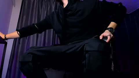 Snapshot of paris_lock chatting on 10-15-25, 09:48 Paris online show from 10-15-25, 09:48