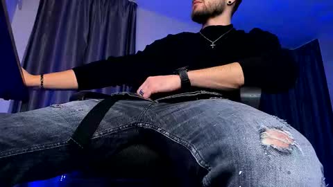 Snapshot of paris_lock chatting on 11-12-25, 09:14 Paris online show from 11-12-25, 09:14