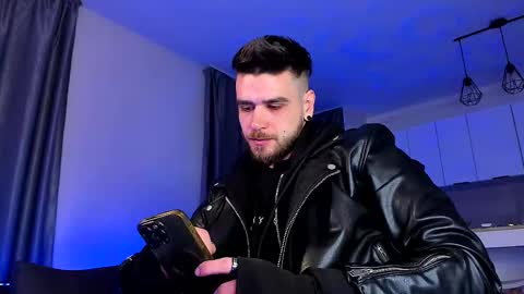 Snapshot of paris_lock chatting on 02-01-26, 08:29 Paris online show from 02-01-26, 08:29