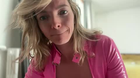 parisianmilf online show from 04-28-26, 04:56