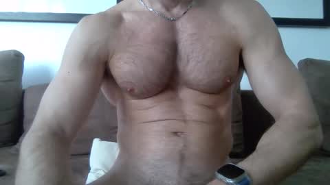 Porn Actor 21cm Hetero online show from 05-19-26, 06:53