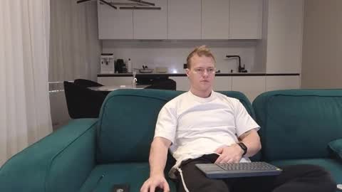 Pashka online show from 02-21-25, 08:29